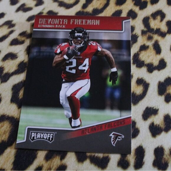Devonta Freeman #8 Football Card - Picture 1 of 2